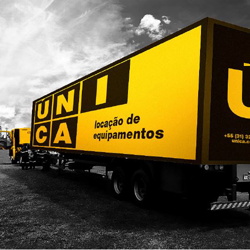 caminhao unica Transporte de Equipamentos